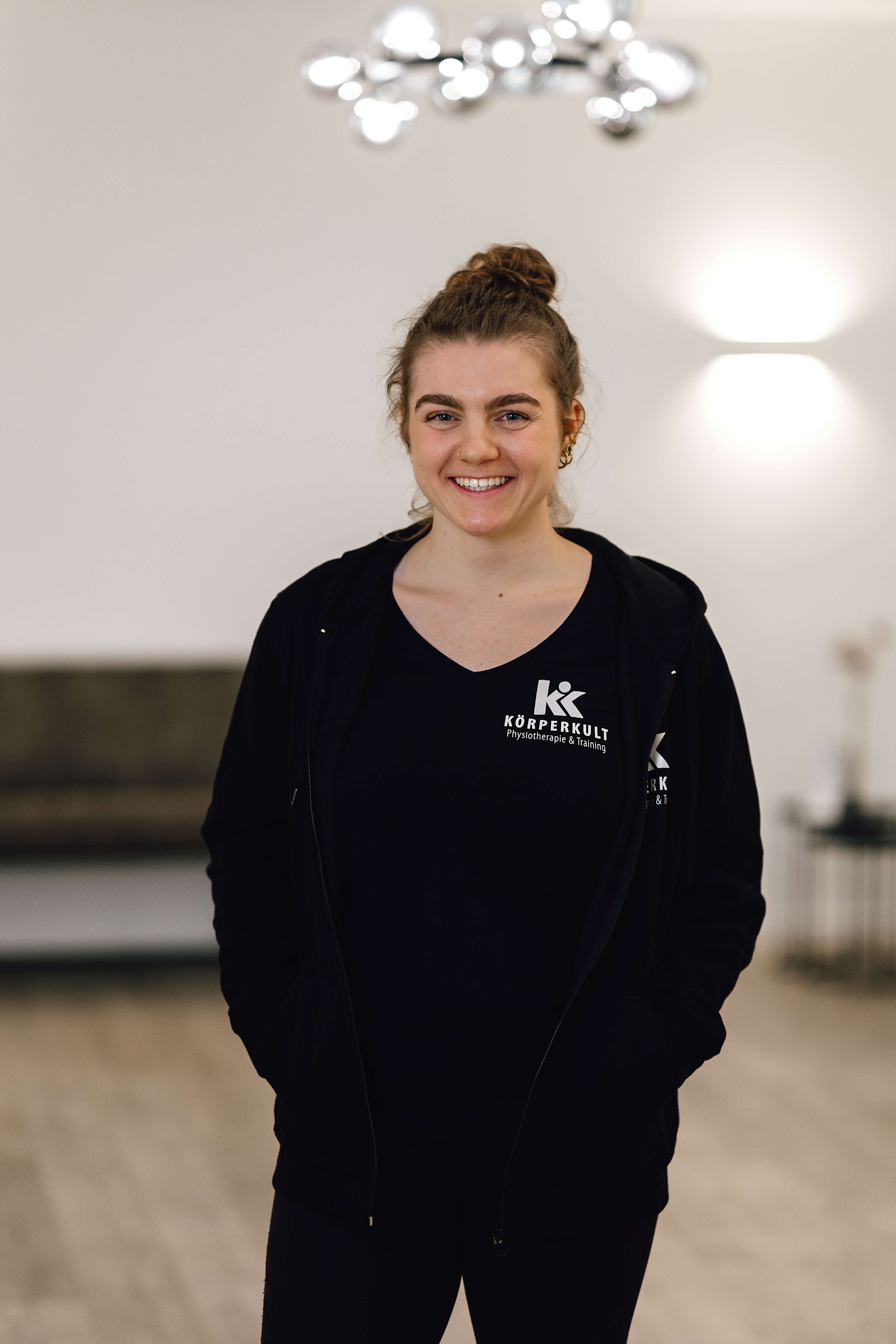 Lisa Spengler Lisa Spengler - Physiotherapeutin bei KÖRPERKULT.
