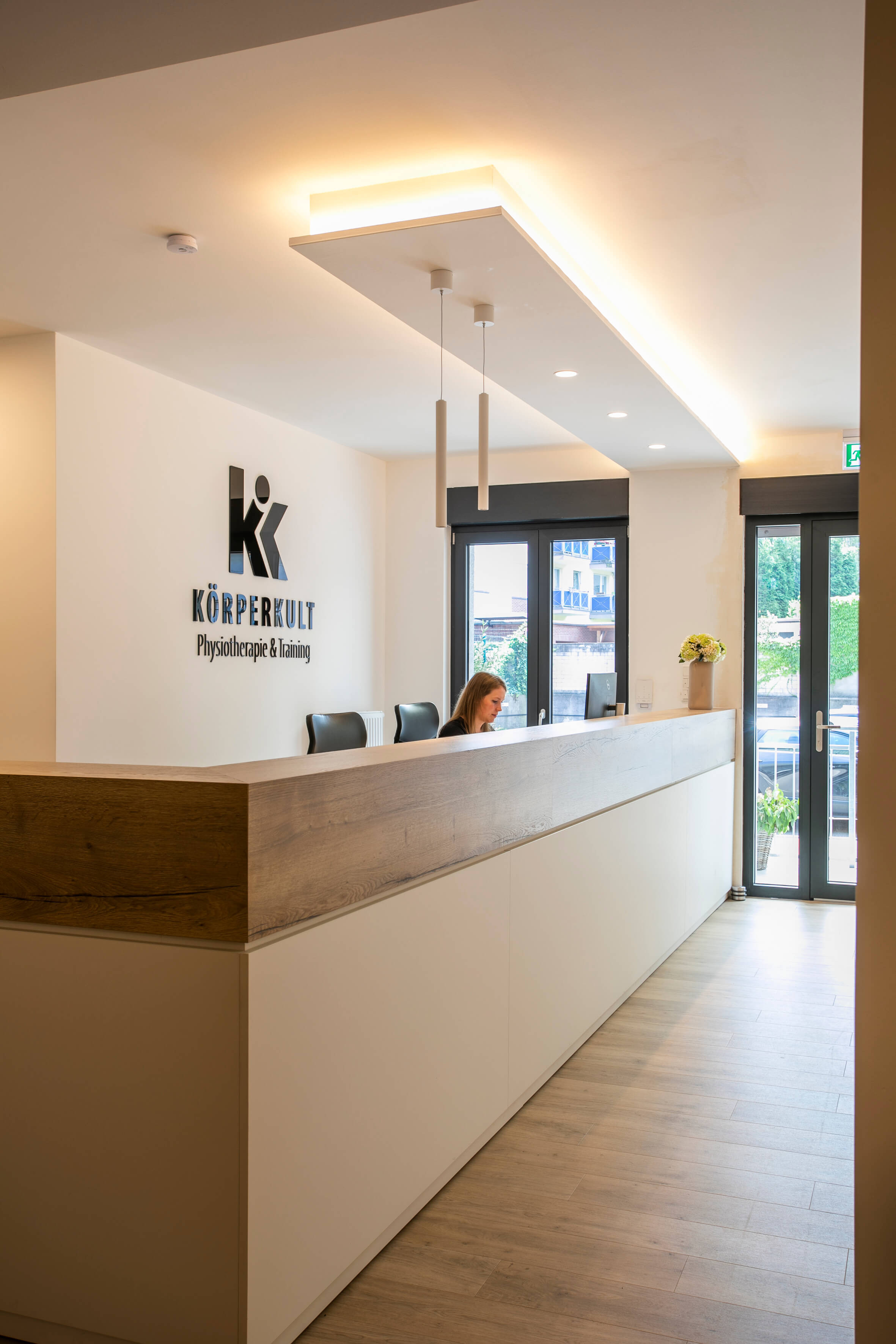 Finden Sie einen Job, der zu Ihnen passt - bei KÖRPERKULT in Essen. Finden Sie einen Job, der zu Ihnen passt - bei KÖRPERKULT in Essen.